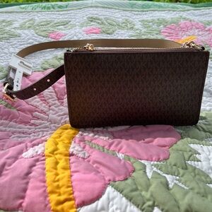 Michael Kors Fanny Pack Belt Bag Size L Bumbag Waist Bag Monogram NWT with Chain